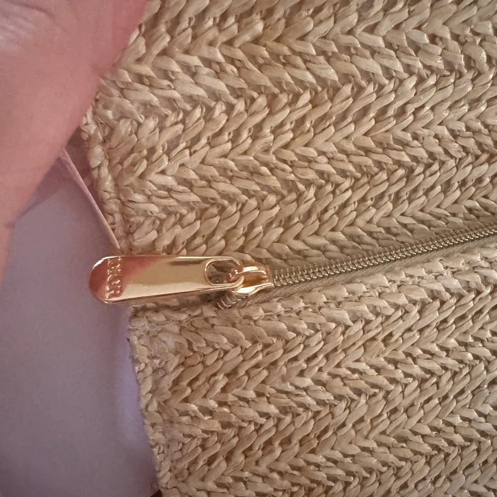Dior Natural Straw Woven Clutch with Embroidered Logo - Picture 3 of 3